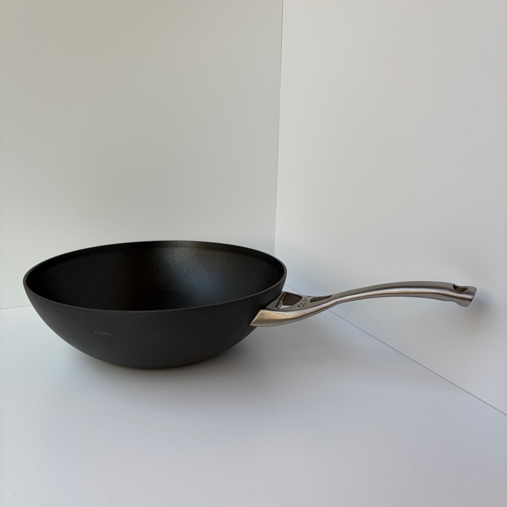 Calphalon 10” Wok Contemporary Skillet Anodized Aluminum‎ Sauté Fry Pan
